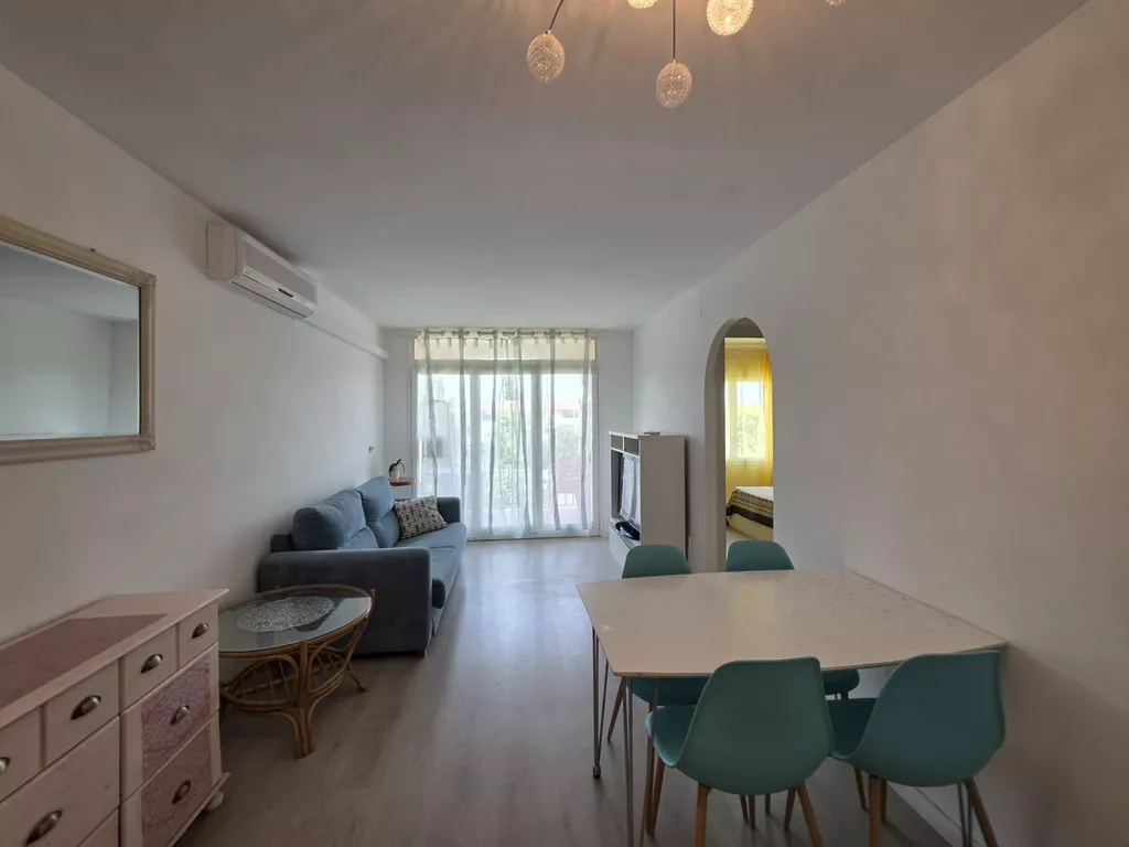 Piso en venta en Empuriabrava.