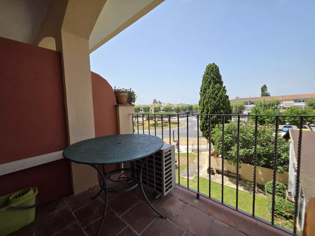 Piso en venta en Empuriabrava.