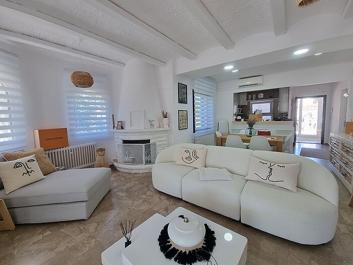 House for sale in Empuriabrava