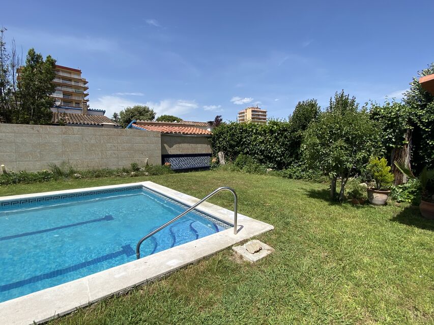 Casa amb piscina privada a ST PERE PESCADOR