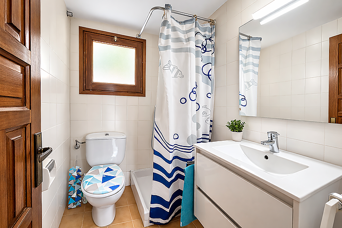 Apartment for sale in Roses.