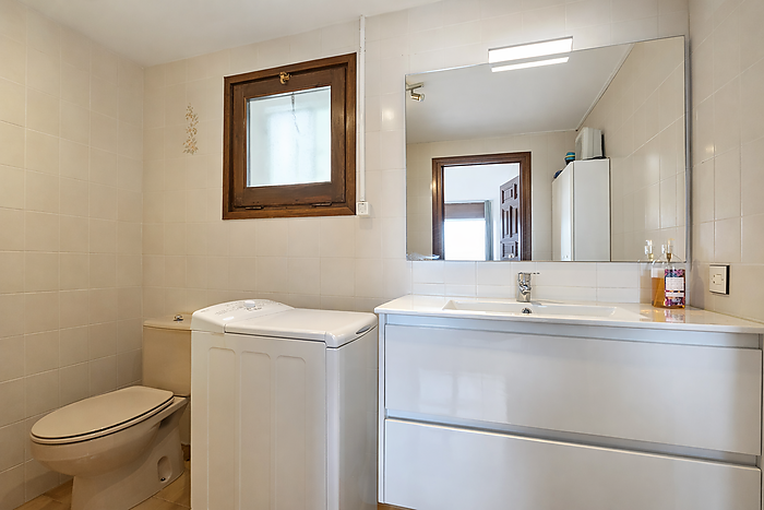 Apartment for sale in Roses.