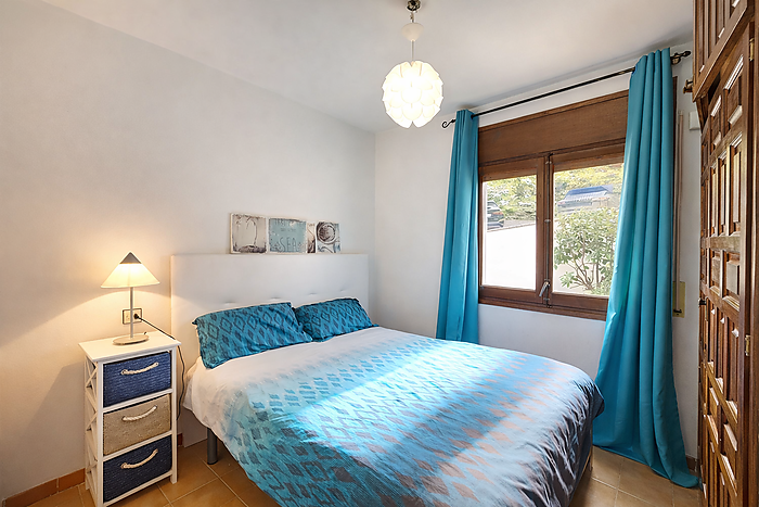 Apartment for sale in Roses.