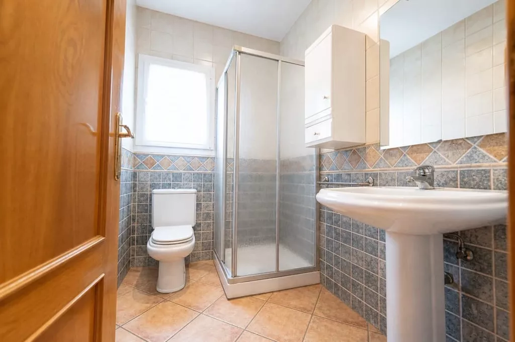 Exklusive Villa in zweiter Meereslinie mit privatem Pool in Empuriabrava.