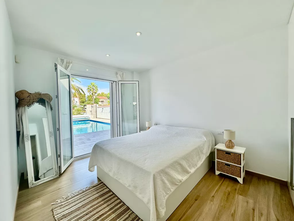 House for sale in Empuriabrava