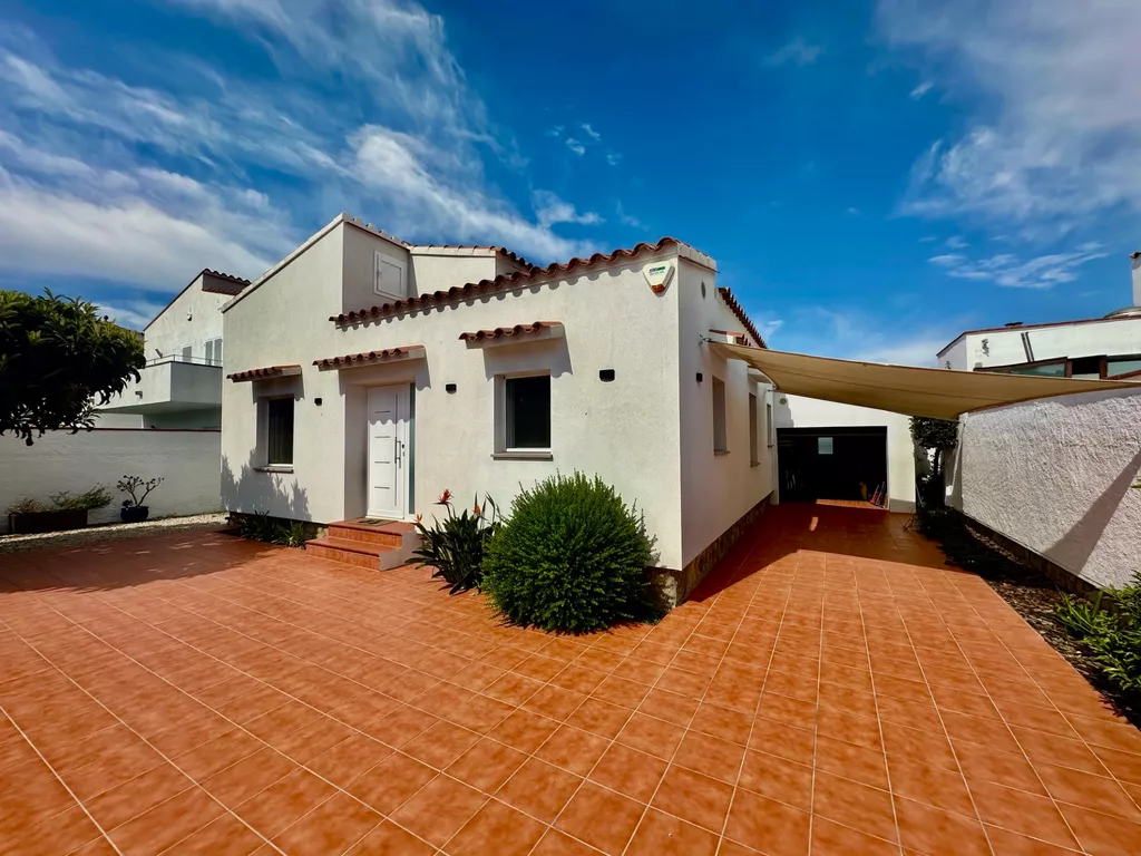 House for sale in Empuriabrava