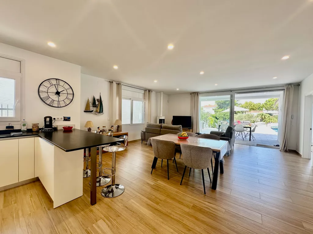 House for sale in Empuriabrava