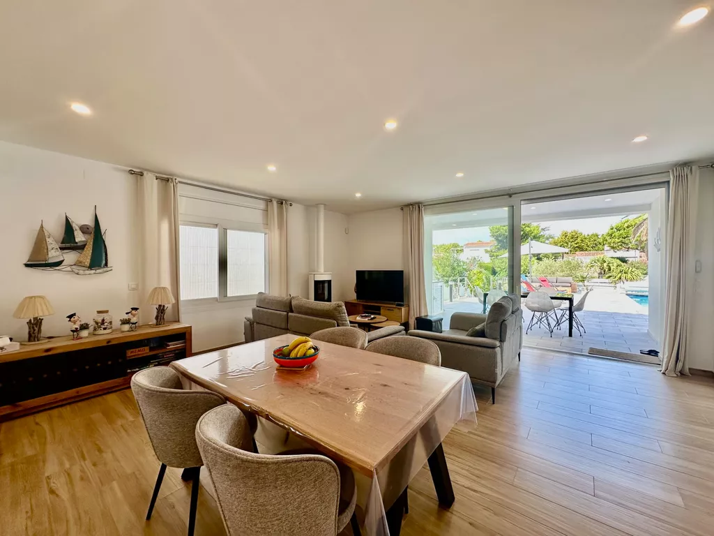 House for sale in Empuriabrava