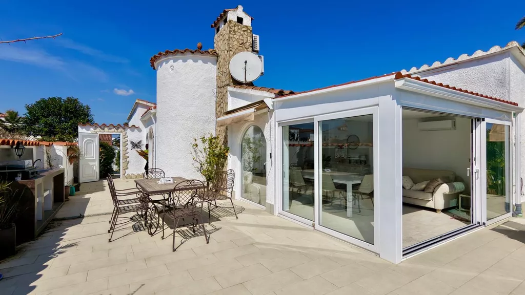 Casa a la venda a Empuriabrava