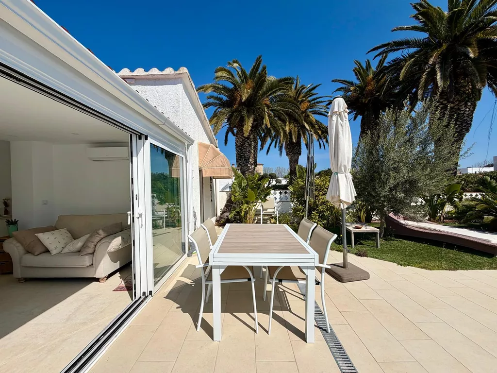 Casa a la venda a Empuriabrava